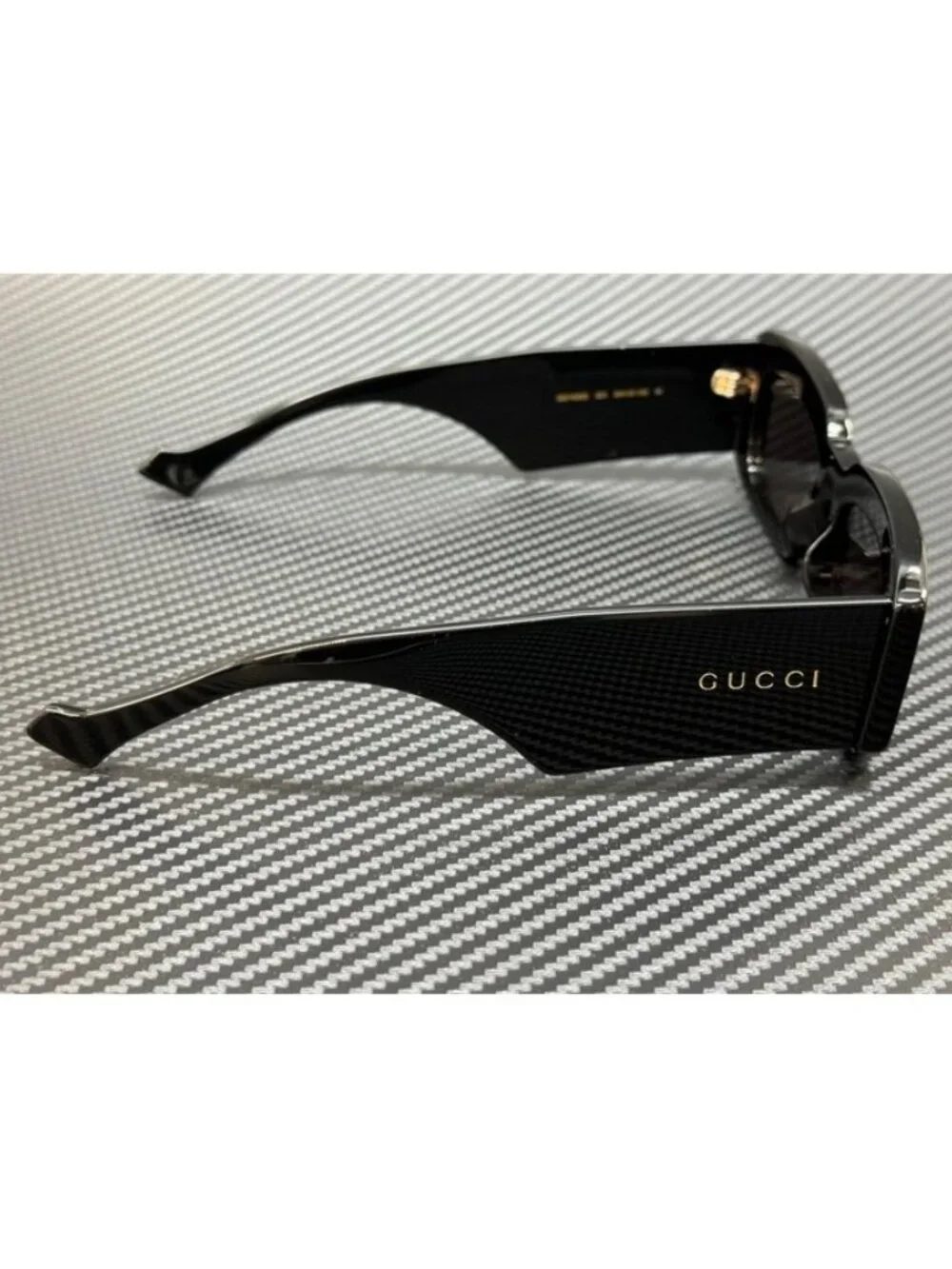 Gucci new tags